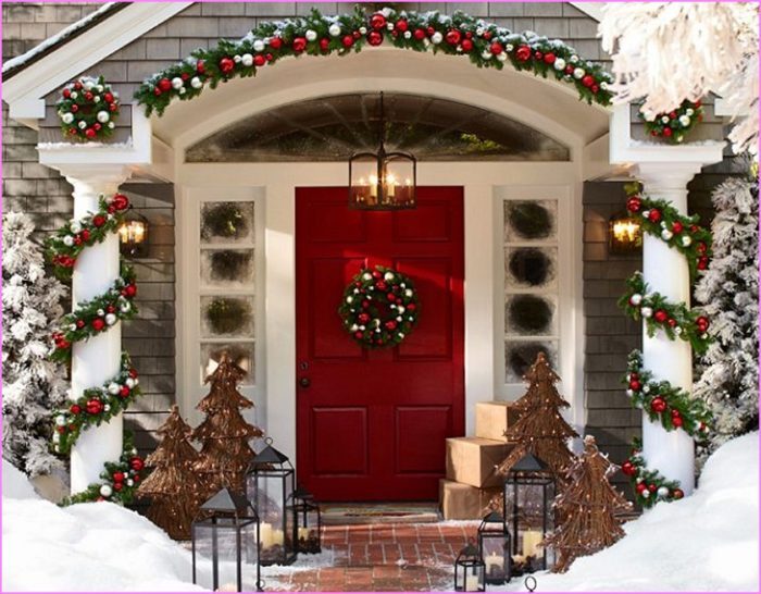 Dallas Door Designs » How to Welcome Your Guests With a Festive Front Door